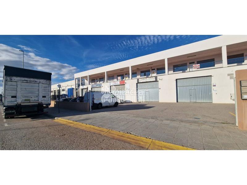 Foto 3a46f17b-e2c5-442c-a9bf-4159cca99de1. Pas-de-porte local commercial dans Almussafes Foto 3a46f17b-e2c5-442c-a9bf-4159cca99de1. Pas-de-porte local commercial dans Almussafes