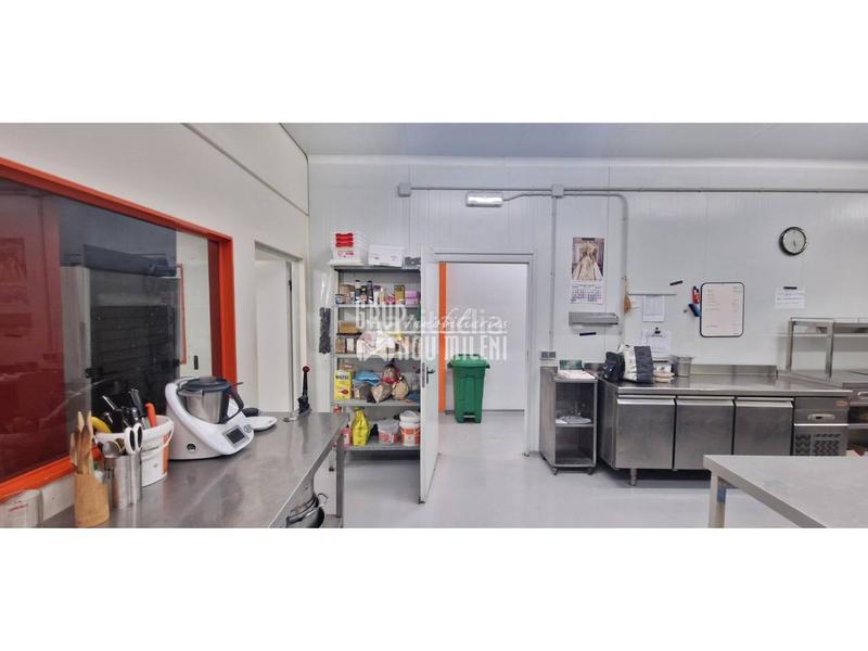 Foto 45494cbd-938f-4544-9c21-d3ae671d4dda. Pas-de-porte local commercial dans Almussafes Foto 45494cbd-938f-4544-9c21-d3ae671d4dda. Pas-de-porte local commercial dans Almussafes