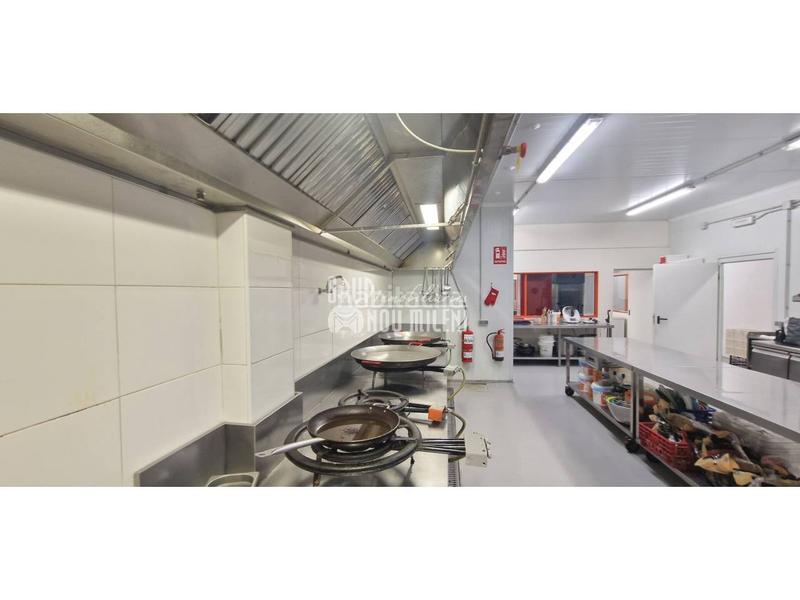 Foto 7959d27b-fb58-4890-a1a0-f6b9c08d3aa9. Pas-de-porte local commercial dans Almussafes Foto 7959d27b-fb58-4890-a1a0-f6b9c08d3aa9. Pas-de-porte local commercial dans Almussafes