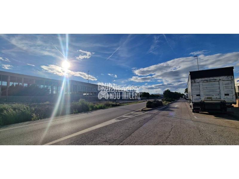 Foto fd5966a9-4638-4044-aee2-f28310f857ce. Pas-de-porte local commercial dans Almussafes Foto fd5966a9-4638-4044-aee2-f28310f857ce. Pas-de-porte local commercial dans Almussafes