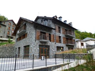 VALL DARAN 45_2001##930000603 VALL DARAN 45_2001##930000603