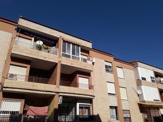 Piso en Totana. Piso con 3 habitaciones y ascensor Piso en Totana. Piso con 3 habitaciones y ascensor