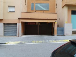 Parking voiture à Avinguda francesc macia, 265. Parking edificio seminuevo Parking voiture à Avinguda francesc macia, 265. Parking edificio seminuevo