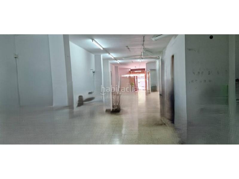 Foto b9b006b5-2355-46f2-918c-f76c6d7fd59a. Local comercial a Gorg Badalona Foto b9b006b5-2355-46f2-918c-f76c6d7fd59a. Local comercial a Gorg Badalona