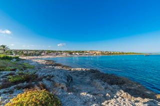 Aparcament cotxe a Carrer mitjanera de punta pri 5. Proyecto en punta prima cerca de la playa Aparcament cotxe a Carrer mitjanera de punta pri 5. Proyecto en punta prima cerca de la playa