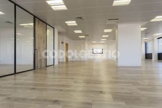 Alquiler Oficina en Carrer miramarges, 7. Oficina con ascensor, parking y cerca de transporte público Alquiler Oficina en Carrer miramarges, 7. Oficina con ascensor, parking y cerca de transporte público