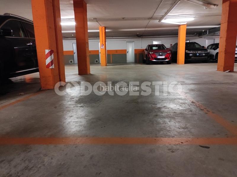 Foto 6c8f2d2d-0ed2-4cdc-a611-f05457c7d138. Parking voiture dans El Sucre-El Nadal Vic Foto 6c8f2d2d-0ed2-4cdc-a611-f05457c7d138. Parking voiture dans El Sucre-El Nadal Vic