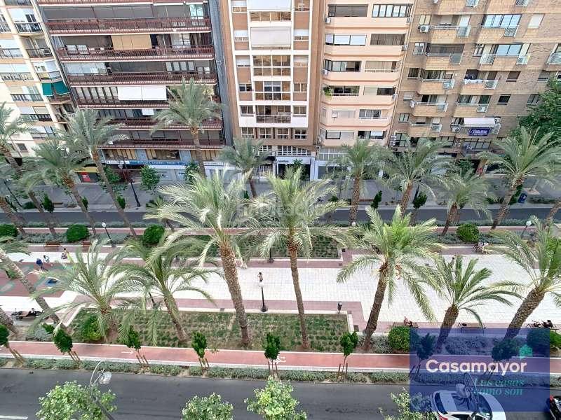 Foto a0c90061-55ca-4e85-852b-97f0ae75d9a8. Pis a avinguda general marvá 18 a Mercado Alicante Foto a0c90061-55ca-4e85-852b-97f0ae75d9a8. Pis a avinguda general marvá 18 a Mercado Alicante