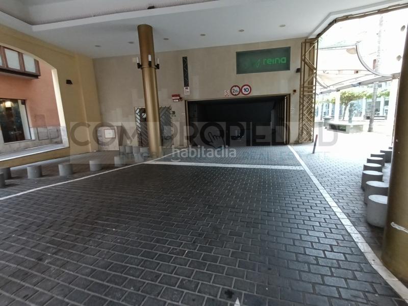 Foto a8de97e9-7e04-4130-b195-b3f09c740f94. Parking voiture dans La Llotja-Born Palma de Mallorca Foto a8de97e9-7e04-4130-b195-b3f09c740f94. Parking voiture dans La Llotja-Born Palma de Mallorca