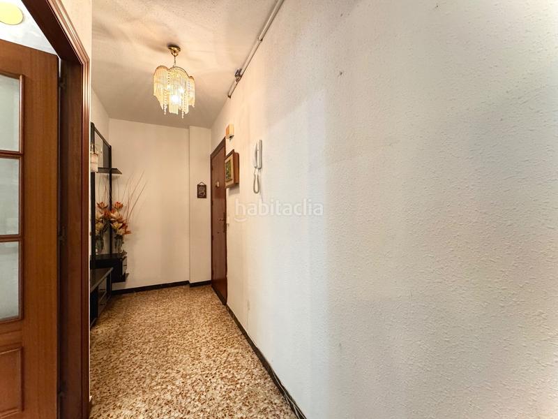 Foto adf5a8f9-c12b-4205-a165-edb24040ff9a. Piso en venta, piso esquinero, cbarcelona, en Centre Salou Foto adf5a8f9-c12b-4205-a165-edb24040ff9a. Piso en venta, piso esquinero, cbarcelona, en Centre Salou