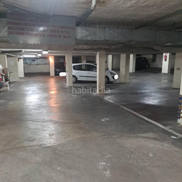 Foto b0052743-9a62-4118-95b1-a1a93a56e0a4. Parking voiture dans Camp D´en Serralta Palma de Mallorca Foto b0052743-9a62-4118-95b1-a1a93a56e0a4. Parking voiture dans Camp D´en Serralta Palma de Mallorca