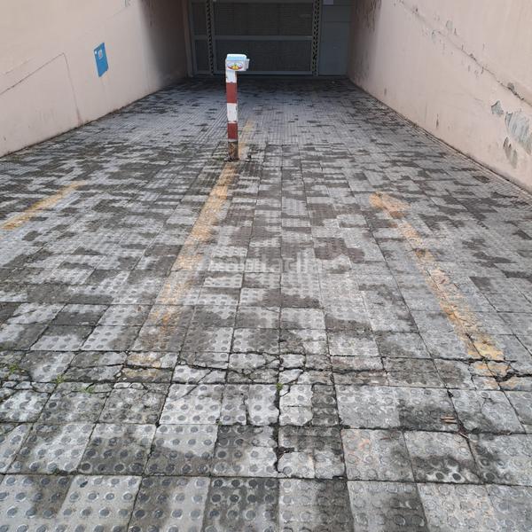 Foto 25765f46-0a4c-4b78-99c7-d0de8fbc7c4e. Parking voiture dans Son Cladera Palma de Mallorca Foto 25765f46-0a4c-4b78-99c7-d0de8fbc7c4e. Parking voiture dans Son Cladera Palma de Mallorca