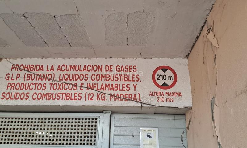 Foto c3a7ff4e-3172-4c86-922b-140e2c77a047. Parking voiture dans Son Cladera Palma de Mallorca Foto c3a7ff4e-3172-4c86-922b-140e2c77a047. Parking voiture dans Son Cladera Palma de Mallorca