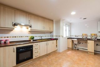 Etagenwohnung in Núcleo Urbano. Fantástico inmueble acogedor y luminoso en la pobla de vallbona Etagenwohnung in Núcleo Urbano. Fantástico inmueble acogedor y luminoso en la pobla de vallbona
