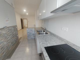 Flat  Carrer de la cerdanya. Cambio de uso. piso más local en la misma planta Flat  Carrer de la cerdanya. Cambio de uso. piso más local en la misma planta