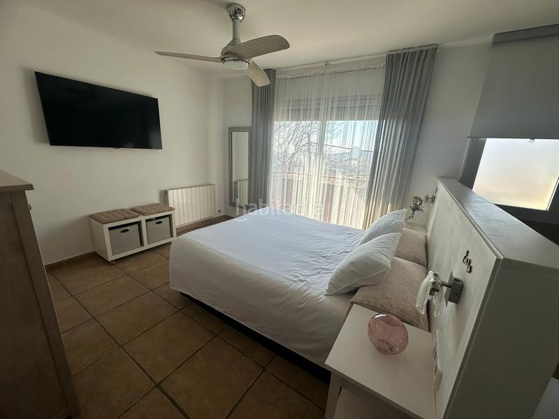 Foto 54429a6d-54aa-4f9a-a468-e0d7224eb87a. Maison jumelée avec cheminée chauffage parking dans Santa Coloma de Gramenet Foto 54429a6d-54aa-4f9a-a468-e0d7224eb87a. Maison jumelée avec cheminée chauffage parking dans Santa Coloma de Gramenet