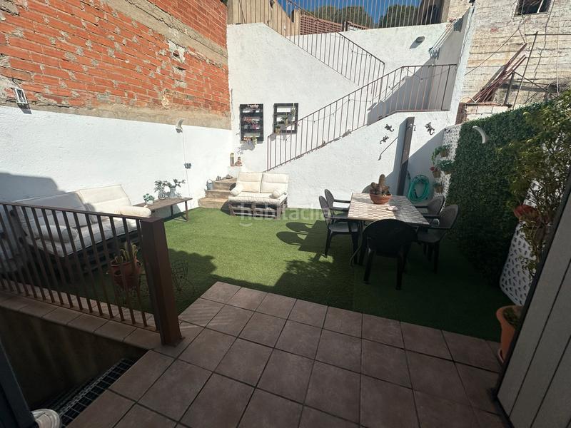 Foto 868c2919-fe00-4ed3-9aeb-697d8510bd29. Maison jumelée avec cheminée chauffage parking dans Santa Coloma de Gramenet Foto 868c2919-fe00-4ed3-9aeb-697d8510bd29. Maison jumelée avec cheminée chauffage parking dans Santa Coloma de Gramenet