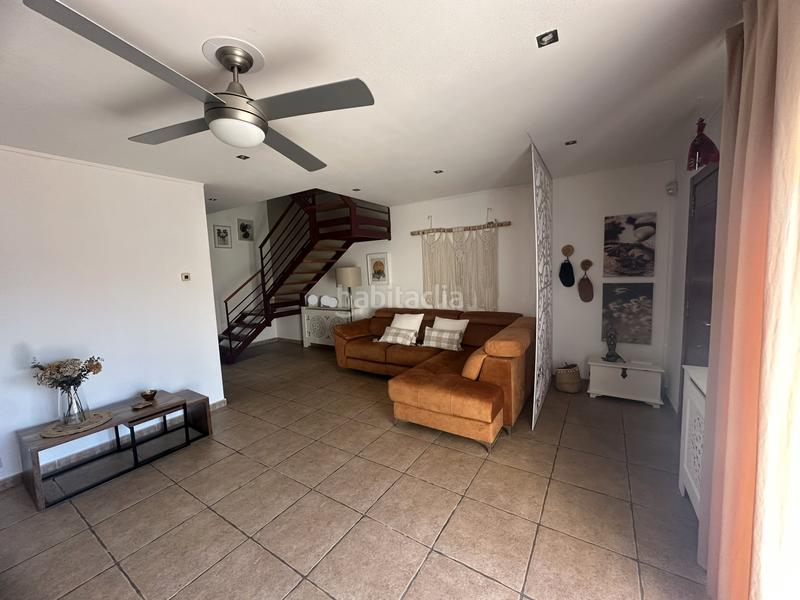 Foto 9182d896-2be5-43df-9501-30a3db68e85d. Maison jumelée avec cheminée chauffage parking dans Santa Coloma de Gramenet Foto 9182d896-2be5-43df-9501-30a3db68e85d. Maison jumelée avec cheminée chauffage parking dans Santa Coloma de Gramenet