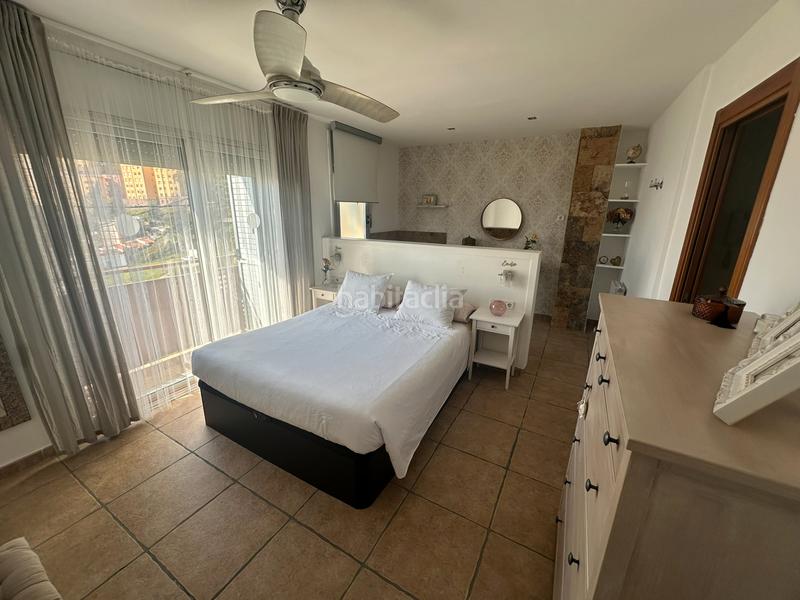 Foto f2c9d4bd-bb6b-4b29-b596-713990bbdbf0. Maison jumelée avec cheminée chauffage parking dans Santa Coloma de Gramenet Foto f2c9d4bd-bb6b-4b29-b596-713990bbdbf0. Maison jumelée avec cheminée chauffage parking dans Santa Coloma de Gramenet