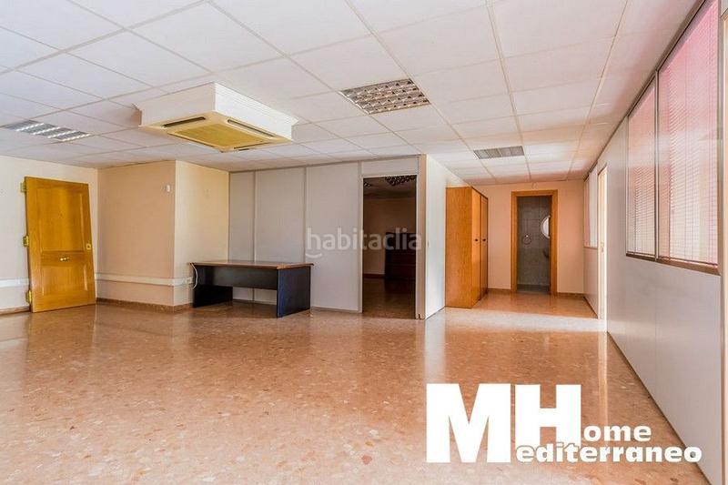 Foto 573aa186-0b58-4324-8d09-f2960cc8247c. Büro in escultor fuster 8 in Piscinas Villarreal / Vila - real Foto 573aa186-0b58-4324-8d09-f2960cc8247c. Büro in escultor fuster 8 in Piscinas Villarreal / Vila - real