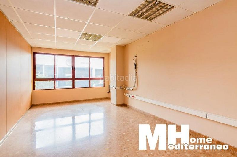 Foto 6864c58b-973c-4268-b9e7-e6678fee32c8. Büro in escultor fuster 8 in Piscinas Villarreal / Vila - real Foto 6864c58b-973c-4268-b9e7-e6678fee32c8. Büro in escultor fuster 8 in Piscinas Villarreal / Vila - real