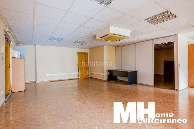 Foto d981b86d-8d9b-4e1e-8e88-3080c8098db4. Büro in escultor fuster 8 in Piscinas Villarreal / Vila - real Foto d981b86d-8d9b-4e1e-8e88-3080c8098db4. Büro in escultor fuster 8 in Piscinas Villarreal / Vila - real
