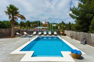 Alquiler de Temporada Casa en Sant Antoni de Portmany. Precios vacacionalmayo 300 euros diajunio 350 euros diajulio 500 Alquiler de Temporada Casa en Sant Antoni de Portmany. Precios vacacionalmayo 300 euros diajunio 350 euros diajulio 500