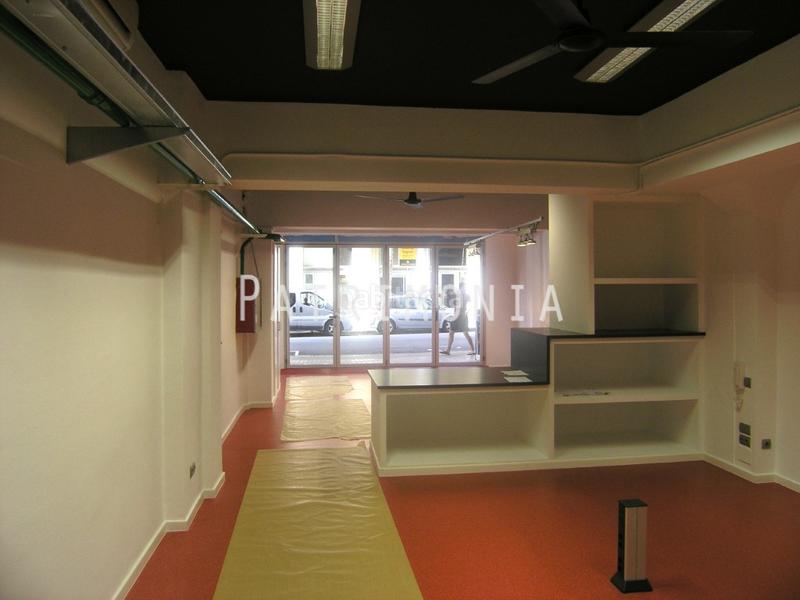 Foto 7026f00e-0813-4052-901e-d3a039fab4dc. Alquiler local comercial local sicilia gran fachada forma de u en Barcelona Foto 7026f00e-0813-4052-901e-d3a039fab4dc. Alquiler local comercial local sicilia gran fachada forma de u en Barcelona