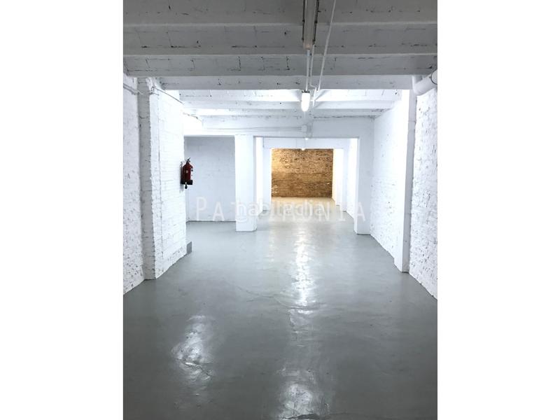 Foto a5da5829-61d6-460b-81f8-8f7dc9b6deb7. Alquiler local comercial local sicilia gran fachada forma de u en Barcelona Foto a5da5829-61d6-460b-81f8-8f7dc9b6deb7. Alquiler local comercial local sicilia gran fachada forma de u en Barcelona