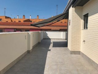 Lloguer Àtic en Paiporta. Ático con 2 habitaciones amueblado con ascensor y aire acondicio Lloguer Àtic en Paiporta. Ático con 2 habitaciones amueblado con ascensor y aire acondicio