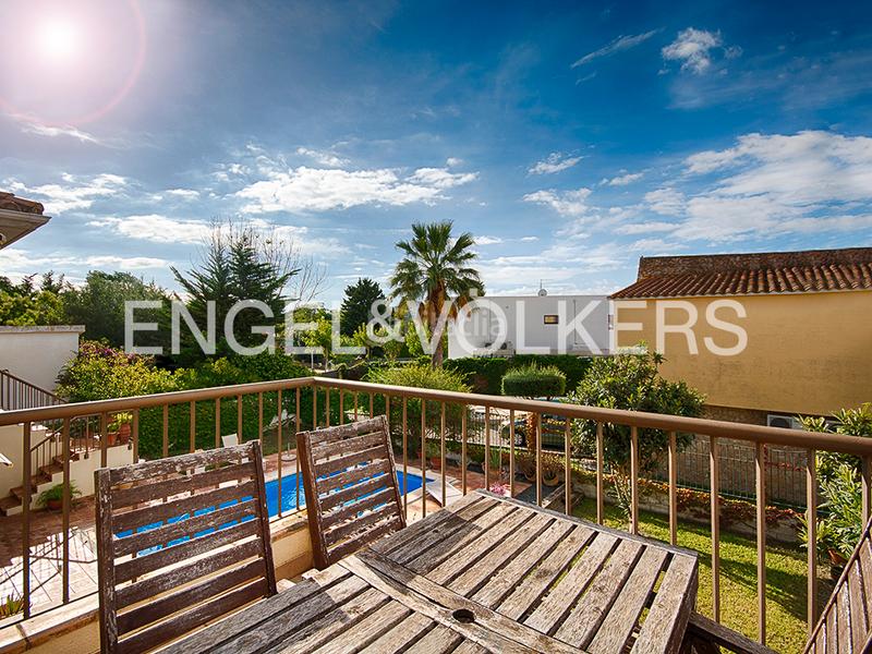 Foto 7b8da4be-8be2-4c39-a5ea-9047df2f3925. Casa edificios residenciales y comerciales excepcionales en Empuriabrava Foto 7b8da4be-8be2-4c39-a5ea-9047df2f3925. Casa edificios residenciales y comerciales excepcionales en Empuriabrava