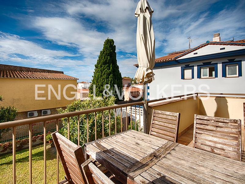 Foto 880009ef-b14e-4f1e-90be-e5633ba31b73. Casa edificios residenciales y comerciales excepcionales en Empuriabrava Foto 880009ef-b14e-4f1e-90be-e5633ba31b73. Casa edificios residenciales y comerciales excepcionales en Empuriabrava