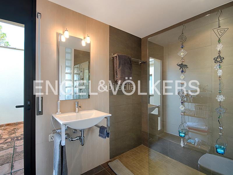 Foto d39be252-ca6b-4f5d-aeba-907500ee1bd2. Casa edificios residenciales y comerciales excepcionales en Empuriabrava Foto d39be252-ca6b-4f5d-aeba-907500ee1bd2. Casa edificios residenciales y comerciales excepcionales en Empuriabrava