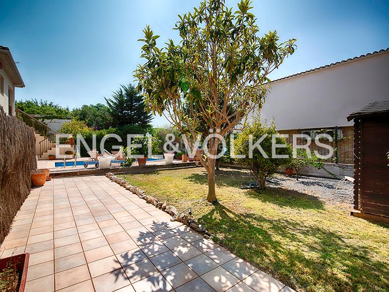 Foto e41392fb-c722-4029-817b-00565b5f06aa. Casa edificios residenciales y comerciales excepcionales en Empuriabrava Foto e41392fb-c722-4029-817b-00565b5f06aa. Casa edificios residenciales y comerciales excepcionales en Empuriabrava