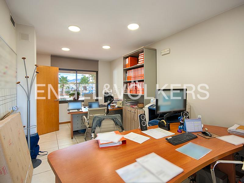 Foto efd5c9e6-0dae-4941-920a-3cf45628b497. Casa edificios residenciales y comerciales excepcionales en Empuriabrava Foto efd5c9e6-0dae-4941-920a-3cf45628b497. Casa edificios residenciales y comerciales excepcionales en Empuriabrava