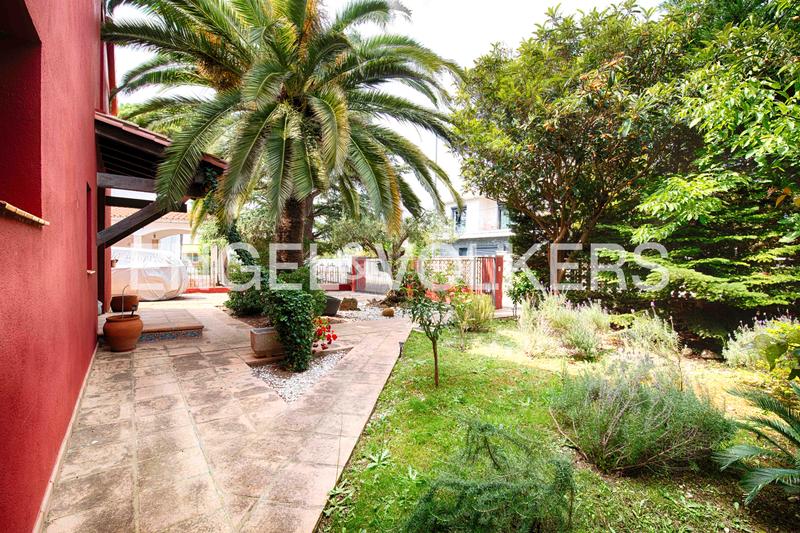 Foto 2c3f68eb-cd27-4e25-8d3c-fc96eacbe49d. Chalet tu oasis de tranquilidad en Carmençó Empuriabrava Foto 2c3f68eb-cd27-4e25-8d3c-fc96eacbe49d. Chalet tu oasis de tranquilidad en Carmençó Empuriabrava