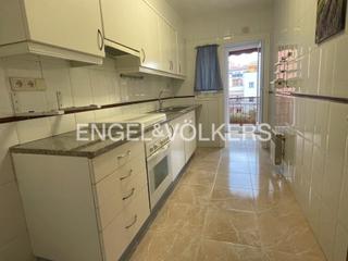 Appartement  Carrer de l'oliva. Gran apartamento con balcón, ascensor y aparcamiento, creu de la Appartement  Carrer de l'oliva. Gran apartamento con balcón, ascensor y aparcamiento, creu de la