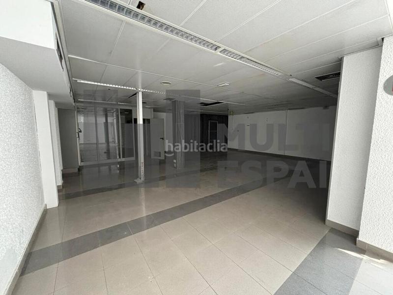 Foto 0e1541ba-e85e-42ce-a663-085ddaacc935. Alquiler local comercial en Tres Torres Barcelona Foto 0e1541ba-e85e-42ce-a663-085ddaacc935. Alquiler local comercial en Tres Torres Barcelona