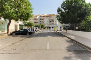 Parking coche en Avenida corts valencianes, 7. Plazas de garaje Parking coche en Avenida corts valencianes, 7. Plazas de garaje