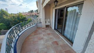 Maison jumelée à Segur de Calafell Nucli Urbà. Estupenda casa adosada esquinera en el centro de segur Maison jumelée à Segur de Calafell Nucli Urbà. Estupenda casa adosada esquinera en el centro de segur