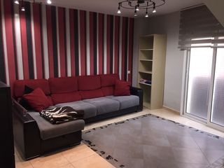 Miete Zweistöckige Wohnung Carrer lloselles. Dúplex en la vila Miete Zweistöckige Wohnung Carrer lloselles. Dúplex en la vila