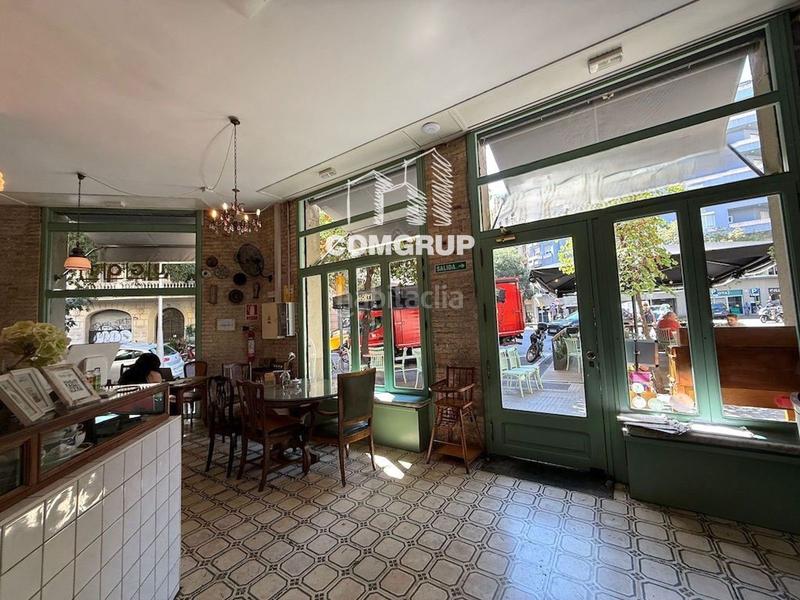 Foto b6e88167-815e-49b5-8430-2fd61c4ed756. Traspaso local comercial traspaso restaurante esquinero en leixample esquerra en Barcelona Foto b6e88167-815e-49b5-8430-2fd61c4ed756. Traspaso local comercial traspaso restaurante esquinero en leixample esquerra en Barcelona