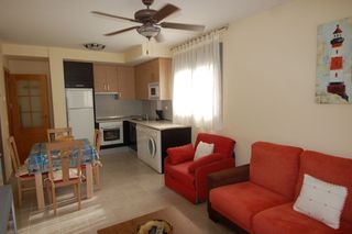 Apartamento en Carrer barcelona, 10. Piso con parking 70m a la playa Apartamento en Carrer barcelona, 10. Piso con parking 70m a la playa
