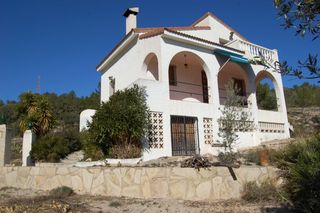 Chalet 6km a pueblo y las playas. Chalet con vistas al mar Chalet 6km a pueblo y las playas. Chalet con vistas al mar
