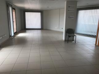 Miete Büro in Passatge camp dels rolls 9. Oficina lista para entrar con terraza de 100 m2 al lado estacion Miete Büro in Passatge camp dels rolls 9. Oficina lista para entrar con terraza de 100 m2 al lado estacion