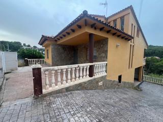 Chalet Sant tomas. Chalet independiente con amplio jardín en baronia de mar tranqu Chalet Sant tomas. Chalet independiente con amplio jardín en baronia de mar tranqu