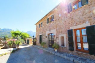Chalet Afueras. Chalet unifamiliar en sóller Chalet Afueras. Chalet unifamiliar en sóller