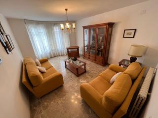 Casa a Onda. Oportunidad única en el centro de onda! Casa a Onda. Oportunidad única en el centro de onda!