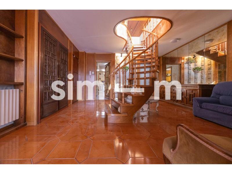 Foto 58d1eebe-8549-40c4-b0eb-0d1d041e2a88. Zweistöckige wohnung mit heizung parking in Nord Vic Foto 58d1eebe-8549-40c4-b0eb-0d1d041e2a88. Zweistöckige wohnung mit heizung parking in Nord Vic