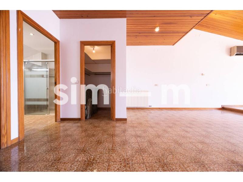 Foto 633fd4b5-1545-42f5-aedb-b9a85a7f4046. Zweistöckige wohnung mit heizung parking in Nord Vic Foto 633fd4b5-1545-42f5-aedb-b9a85a7f4046. Zweistöckige wohnung mit heizung parking in Nord Vic